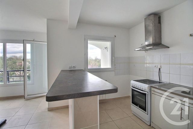 Appartement T3 à vendre - 3 pièces - 65.6 m2 - VILLENAVE D ORNON - 33 - AQUITAINE - Century 21 Talent Immobilier