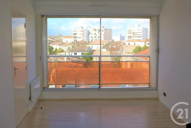 Afficher la photo en grand Appartement F2 à vendre - 2 pièces - 46.58 m2 - TALENCE - 33 - AQUITAINE - Century 21 Talent Immobilier