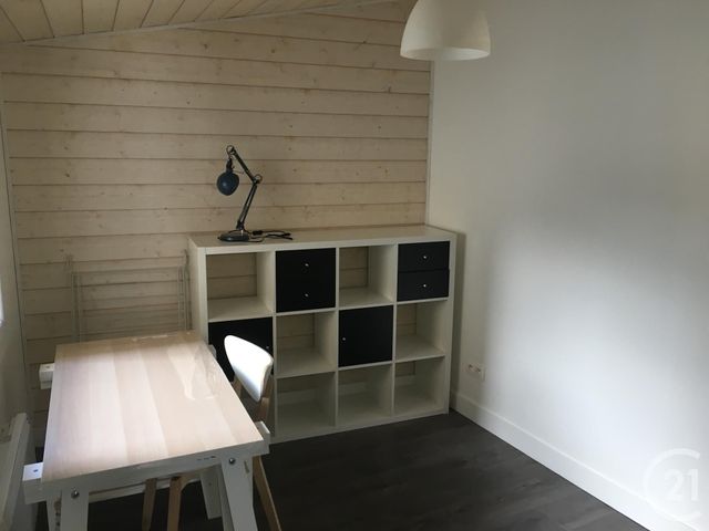 Appartement T4 à louer - 4 pièces - 55.0 m2 - BORDEAUX - 33 - AQUITAINE - Century 21 Talent Immobilier Appartement T4 à louer - 4 pièces - 55.0 m2 - BORDEAUX - 33 - AQUITAINE - Century 21 Talent Immobilier