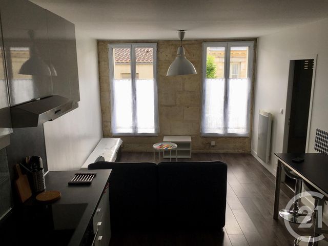 Appartement T4 à louer - 4 pièces - 55.0 m2 - BORDEAUX - 33 - AQUITAINE - Century 21 Talent Immobilier Appartement T4 à louer - 4 pièces - 55.0 m2 - BORDEAUX - 33 - AQUITAINE - Century 21 Talent Immobilier