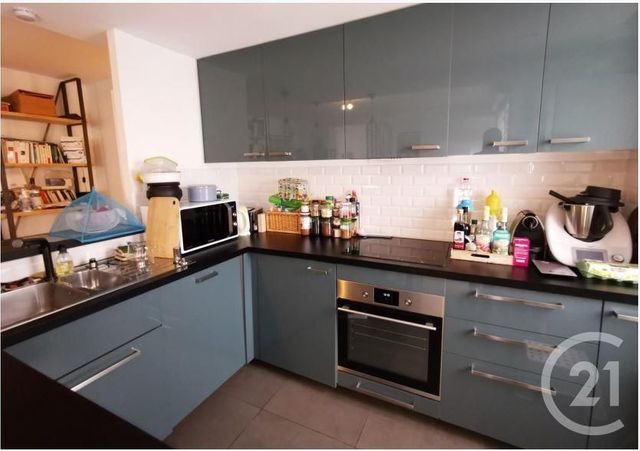 Afficher la photo en grand Appartement T3 à vendre - 3 pièces - 71.3 m2 - BEGLES - 33 - AQUITAINE - Century 21 Talent Immobilier