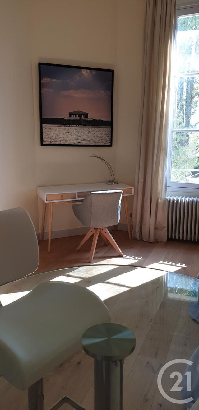 Afficher la photo en grand Appartement F1 à louer - 1 pièce - 25.0 m2 - BEGLES - 33 - AQUITAINE - Century 21 Talent Immobilier