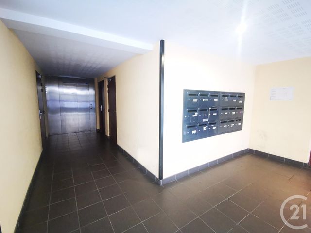 Appartement F1 à vendre - 1 pièce - 28.0 m2 - BORDEAUX - 33 - AQUITAINE - Century 21 Talent Immobilier