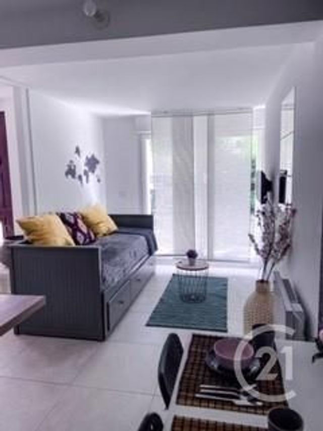 Appartement F1 à louer - 1 pièce - 18.0 m2 - TALENCE - 33 - AQUITAINE - Century 21 Talent Immobilier