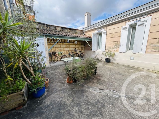 Appartement T2 à louer - 3 pièces - 53.76 m2 - BORDEAUX - 33 - AQUITAINE - Century 21 Talent Immobilier