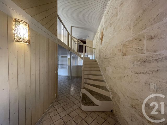 maison à louer - 4 pièces - 138.14 m2 - CAMBLANES ET MEYNAC - 33 - AQUITAINE - Century 21 Talent Immobilier