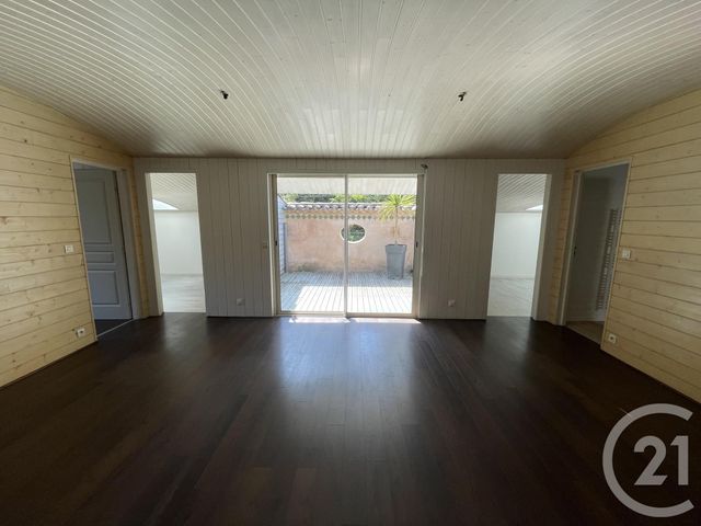 maison à louer - 4 pièces - 138.14 m2 - CAMBLANES ET MEYNAC - 33 - AQUITAINE - Century 21 Talent Immobilier