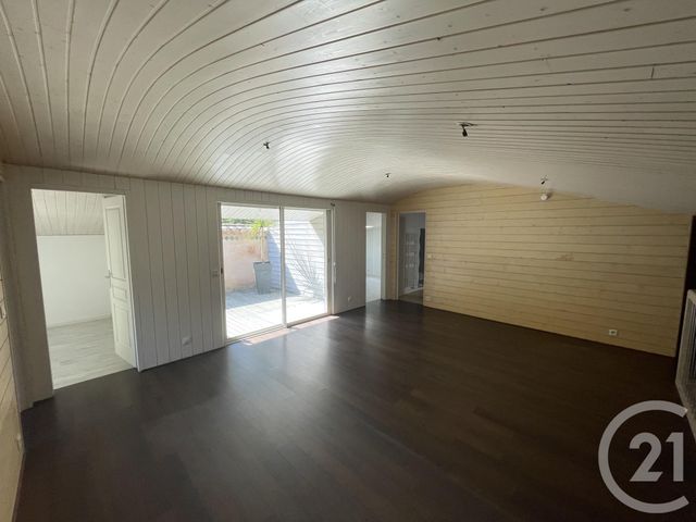 maison à louer - 4 pièces - 138.14 m2 - CAMBLANES ET MEYNAC - 33 - AQUITAINE - Century 21 Talent Immobilier