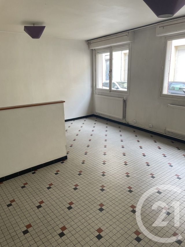 Appartement F1 à louer - 1 pièce - 38.0 m2 - BORDEAUX - 33 - AQUITAINE - Century 21 Talent Immobilier