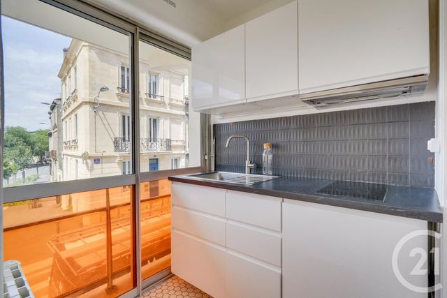 Afficher la photo en grand Appartement F1 à louer - 1 pièce - 30.7 m2 - BORDEAUX - 33 - AQUITAINE - Century 21 Talent Immobilier