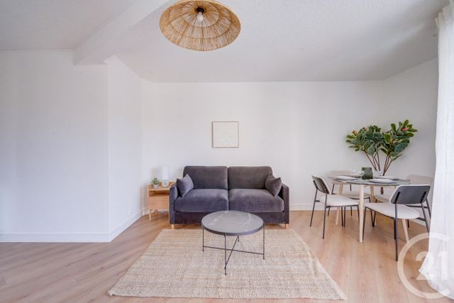 Afficher la photo en grand Appartement F1 à louer - 1 pièce - 30.7 m2 - BORDEAUX - 33 - AQUITAINE - Century 21 Talent Immobilier