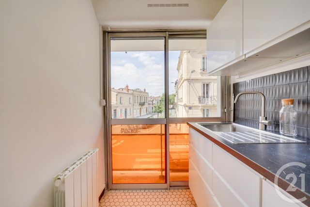 Afficher la photo en grand Appartement F1 à louer - 1 pièce - 30.7 m2 - BORDEAUX - 33 - AQUITAINE - Century 21 Talent Immobilier