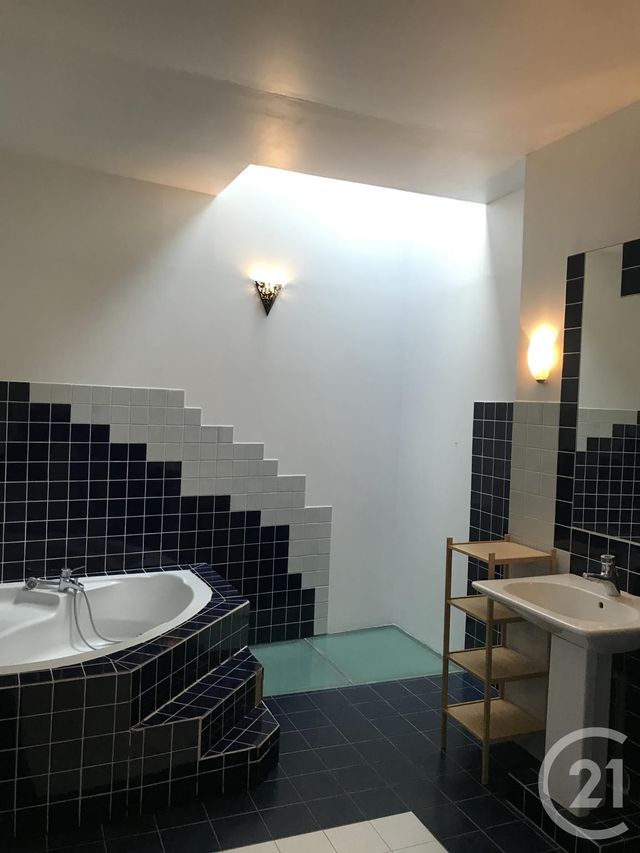 Appartement T3 à louer - 3 pièces - 79.73 m2 - BORDEAUX - 33 - AQUITAINE - Century 21 Talent Immobilier