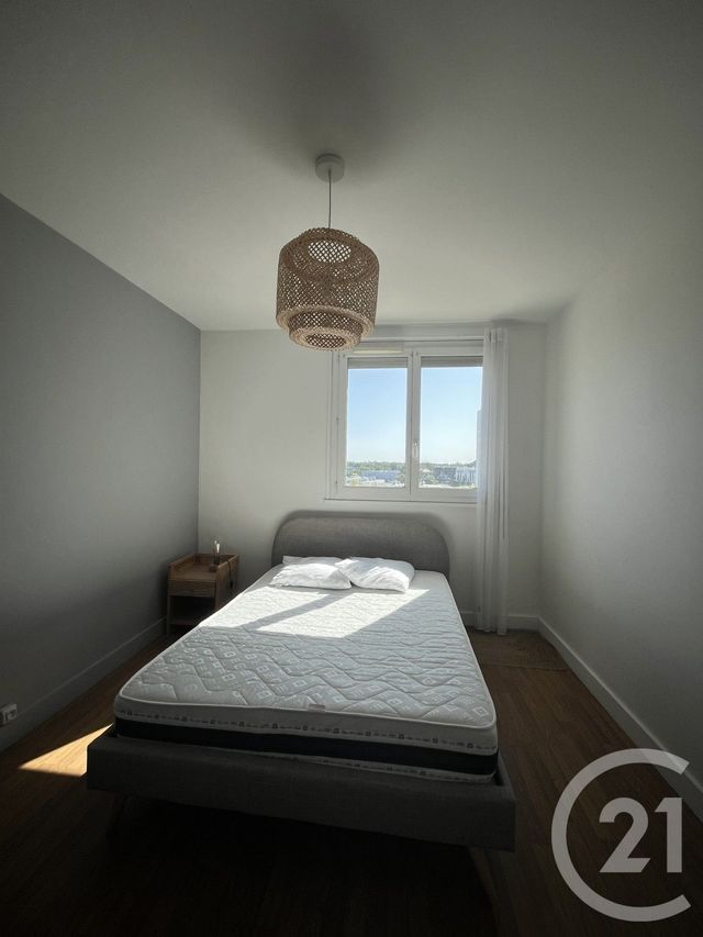 Afficher la photo en grand Appartement T5 à louer - 5 pièces - 76.76 m2 - GRADIGNAN - 33 - AQUITAINE - Century 21 Talent Immobilier