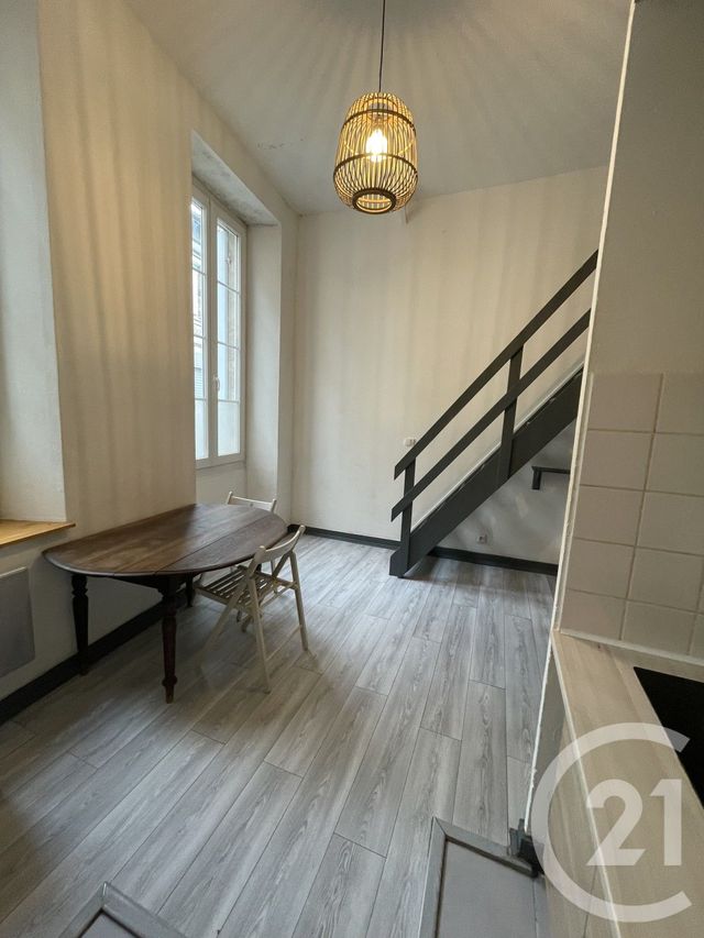 Appartement Studio à louer - 1 pièce - 22.41 m2 - BORDEAUX - 33 - AQUITAINE - Century 21 Talent Immobilier