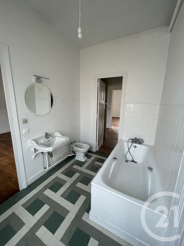 Appartement F3 à louer - 3 pièces - 98.74 m2 - BORDEAUX - 33 - AQUITAINE - Century 21 Talent Immobilier