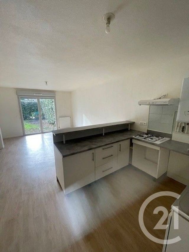 Appartement T3 à louer - 3 pièces - 63.79 m2 - CENON - 33 - AQUITAINE - Century 21 Talent Immobilier