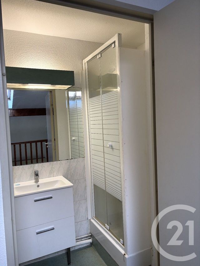 Appartement T1 à vendre - 1 pièce - 25.4 m2 - PESSAC - 33 - AQUITAINE - Century 21 Talent Immobilier