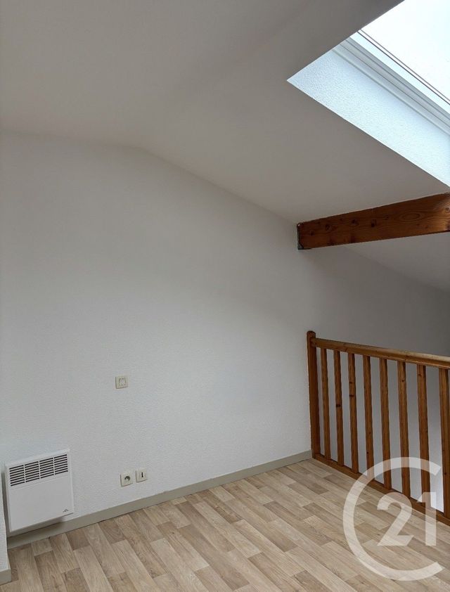 Appartement T1 à vendre - 1 pièce - 25.4 m2 - PESSAC - 33 - AQUITAINE - Century 21 Talent Immobilier