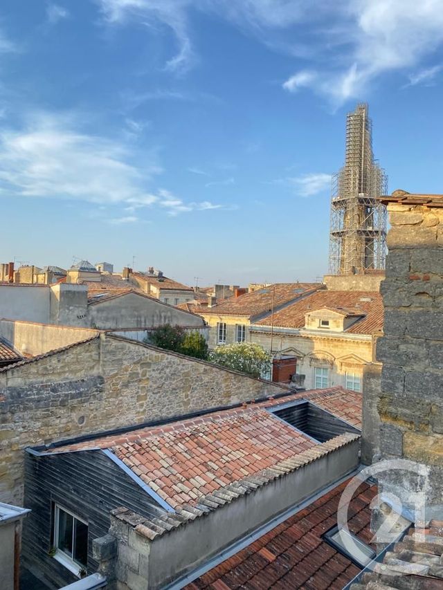 Appartement T1 à louer - 3 pièces - 41.3 m2 - BORDEAUX - 33 - AQUITAINE - Century 21 Talent Immobilier