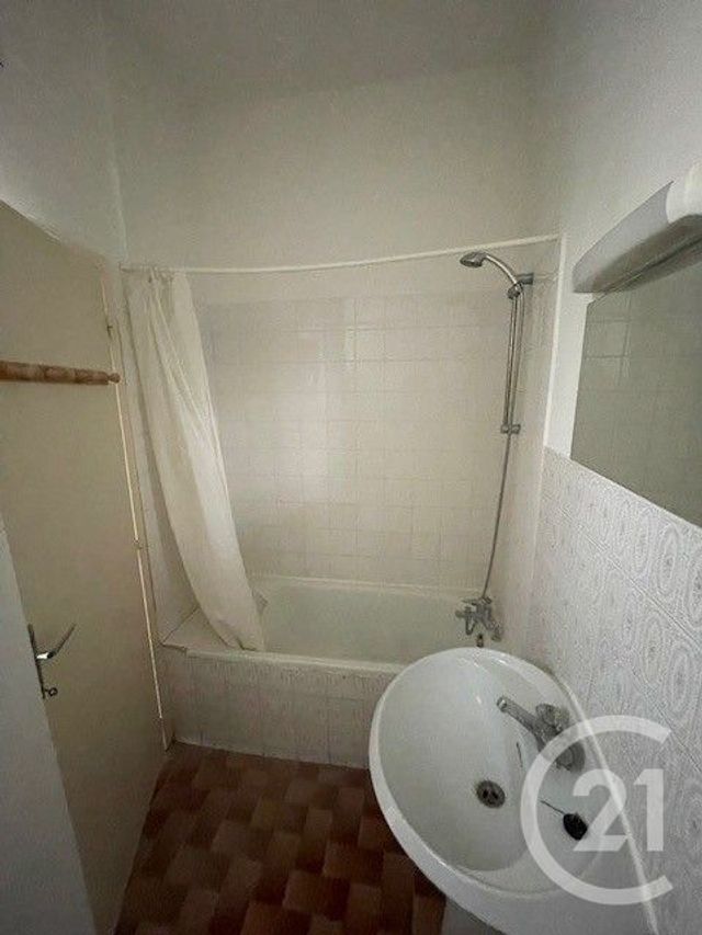 Appartement Studio à louer - 2 pièces - 28.94 m2 - BORDEAUX - 33 - AQUITAINE - Century 21 Talent Immobilier