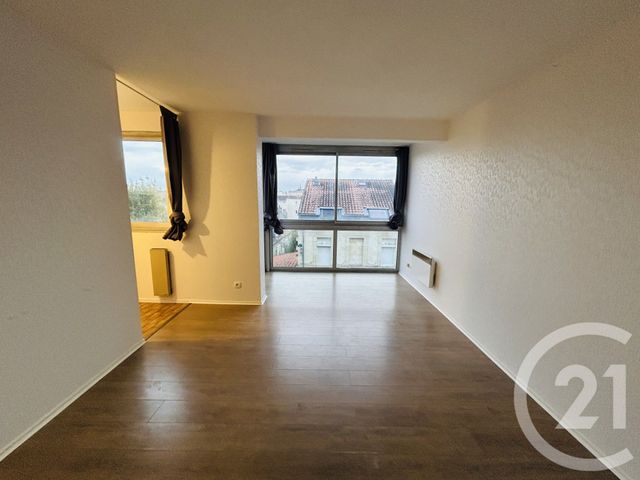 Appartement T1 à louer - 1 pièce - 27.84 m2 - BORDEAUX - 33 - AQUITAINE - Century 21 Talent Immobilier