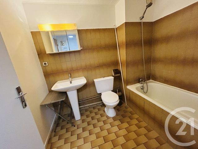 Appartement T1 à louer - 1 pièce - 27.84 m2 - BORDEAUX - 33 - AQUITAINE - Century 21 Talent Immobilier