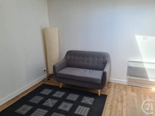 Appartement T2 à louer - 2 pièces - 19.0 m2 - BORDEAUX - 33 - AQUITAINE - Century 21 Talent Immobilier