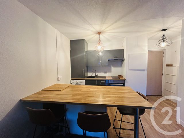 Appartement T2 à louer - 2 pièces - 37.5 m2 - BORDEAUX - 33 - AQUITAINE - Century 21 Talent Immobilier