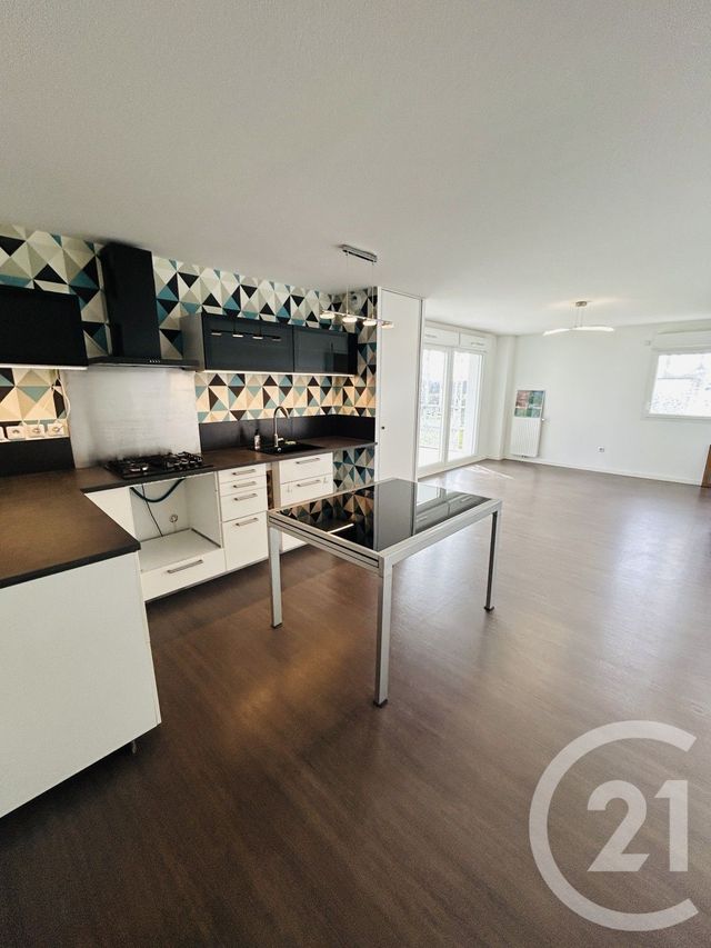 Appartement T3 à louer - 3 pièces - 67.46 m2 - VILLENAVE D ORNON - 33 - AQUITAINE - Century 21 Talent Immobilier