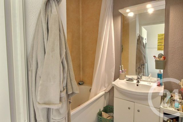 Appartement F1 à vendre - 1 pièce - 17.0 m2 - TALENCE - 33 - AQUITAINE - Century 21 Talent Immobilier