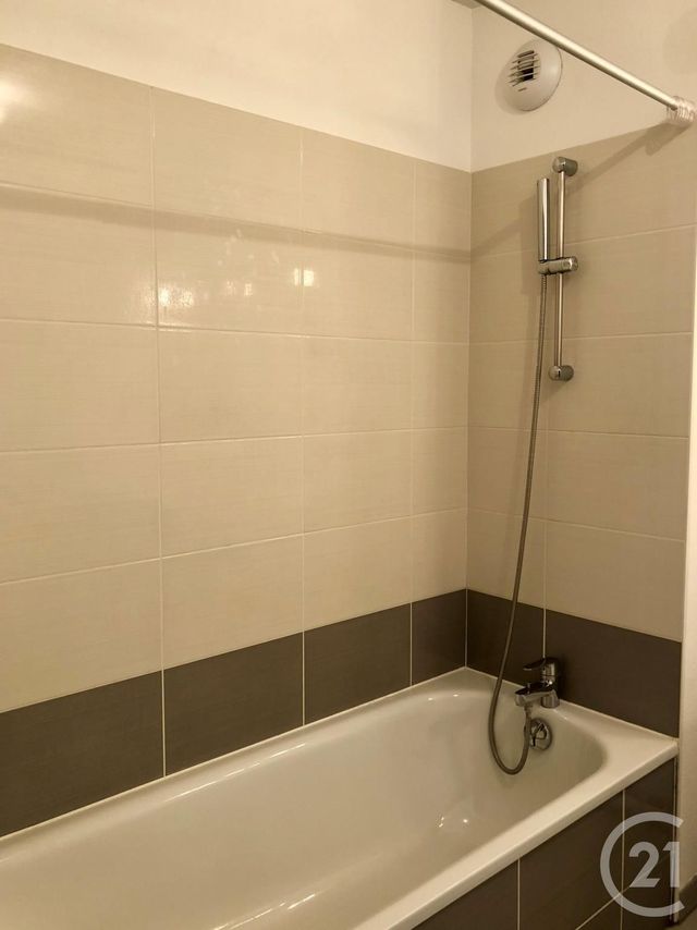 Appartement T3 à louer - 3 pièces - 69.4 m2 - BORDEAUX - 33 - AQUITAINE - Century 21 Talent Immobilier