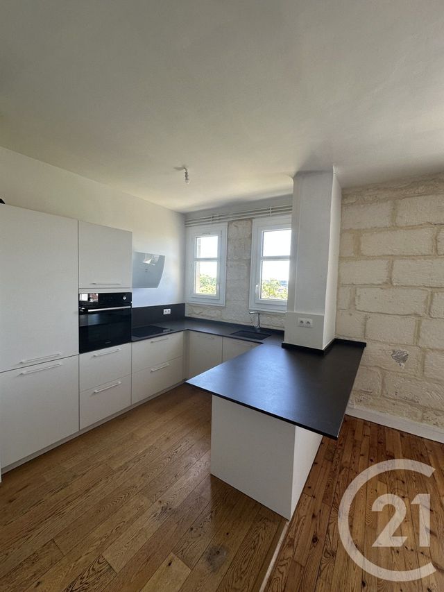 Appartement T2 à louer - 2 pièces - 50.42 m2 - BORDEAUX - 33 - AQUITAINE - Century 21 Talent Immobilier