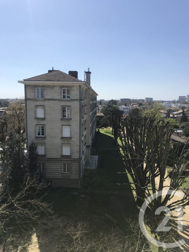 Appartement T2 à louer - 2 pièces - 50.42 m2 - BORDEAUX - 33 - AQUITAINE - Century 21 Talent Immobilier