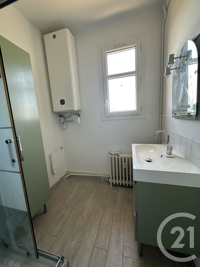 Appartement T2 à louer - 2 pièces - 50.42 m2 - BORDEAUX - 33 - AQUITAINE - Century 21 Talent Immobilier