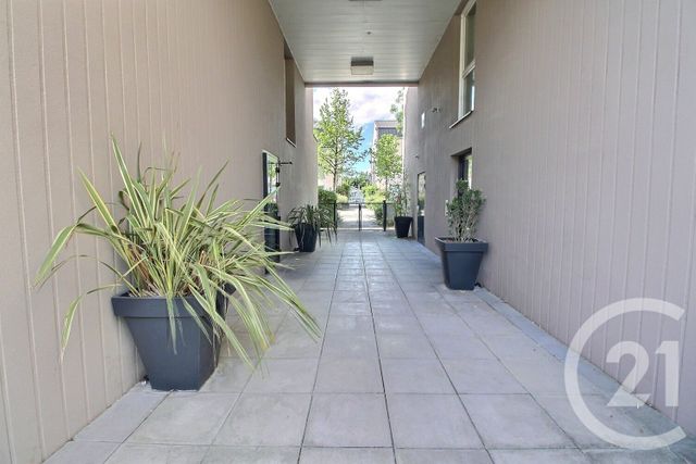 Appartement F2 à vendre - 2 pièces - 40.49 m2 - PESSAC - 33 - AQUITAINE - Century 21 Talent Immobilier