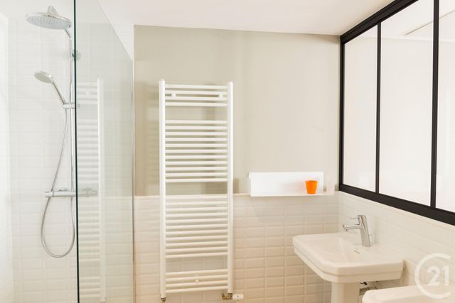 Appartement Chambre à louer - 1 pièce - 29.0 m2 - BORDEAUX - 33 - AQUITAINE - Century 21 Talent Immobilier