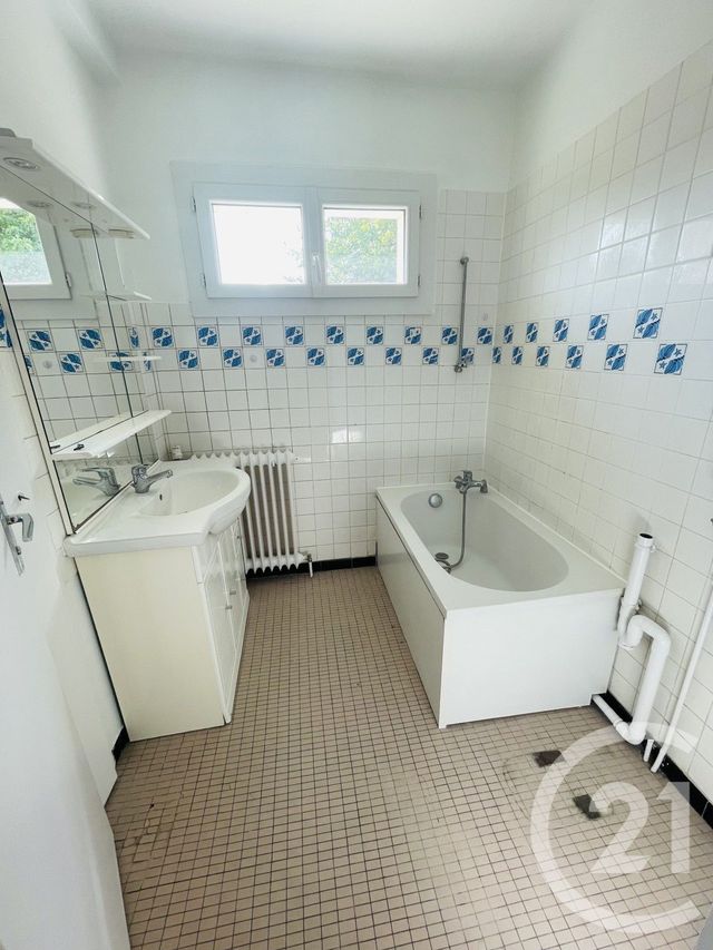 Appartement T4 à louer - 4 pièces - 77.59 m2 - TALENCE - 33 - AQUITAINE - Century 21 Talent Immobilier