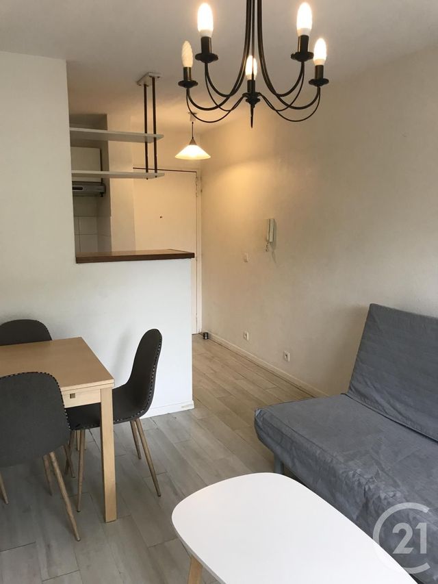 Appartement T2 à louer - 2 pièces - 34.4 m2 - GRADIGNAN - 33 - AQUITAINE - Century 21 Talent Immobilier