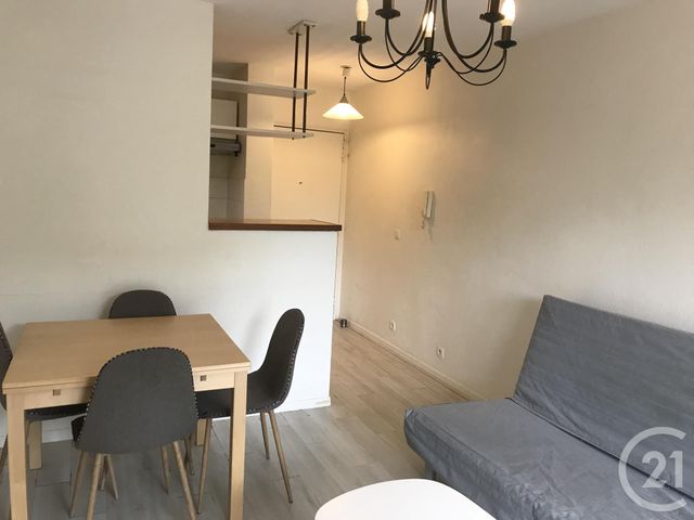 Appartement T2 à louer - 2 pièces - 34.4 m2 - GRADIGNAN - 33 - AQUITAINE - Century 21 Talent Immobilier