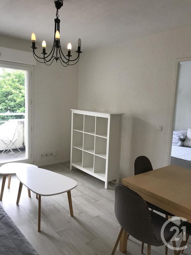 Appartement T2 à louer - 2 pièces - 34.4 m2 - GRADIGNAN - 33 - AQUITAINE - Century 21 Talent Immobilier