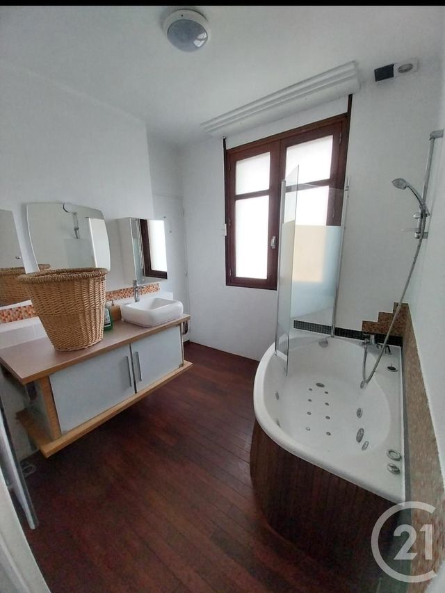 Appartement T4 à louer - 4 pièces - 108.73 m2 - TALENCE - 33 - AQUITAINE - Century 21 Talent Immobilier
