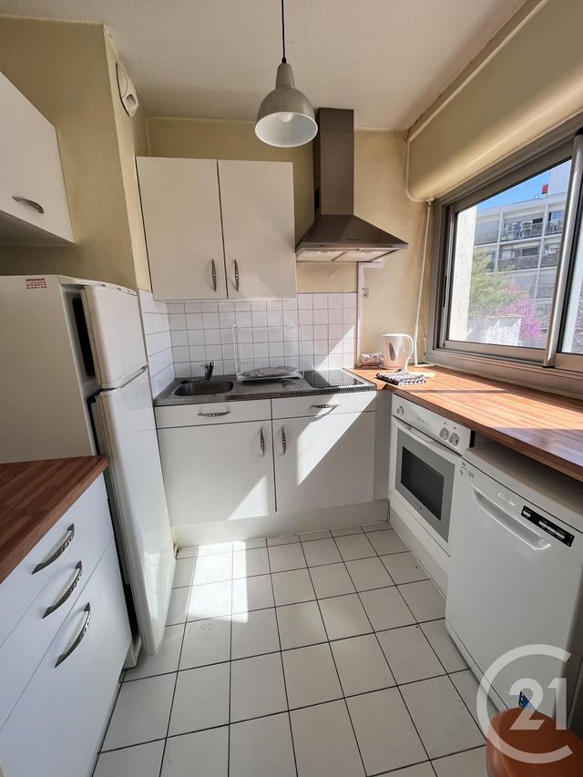 Appartement à louer - 2 pièces - 50.48 m2 - BORDEAUX - 33 - AQUITAINE - Century 21 Talent Immobilier