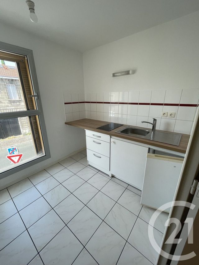 Appartement T2 à louer - 2 pièces - 47.2 m2 - BORDEAUX - 33 - AQUITAINE - Century 21 Talent Immobilier