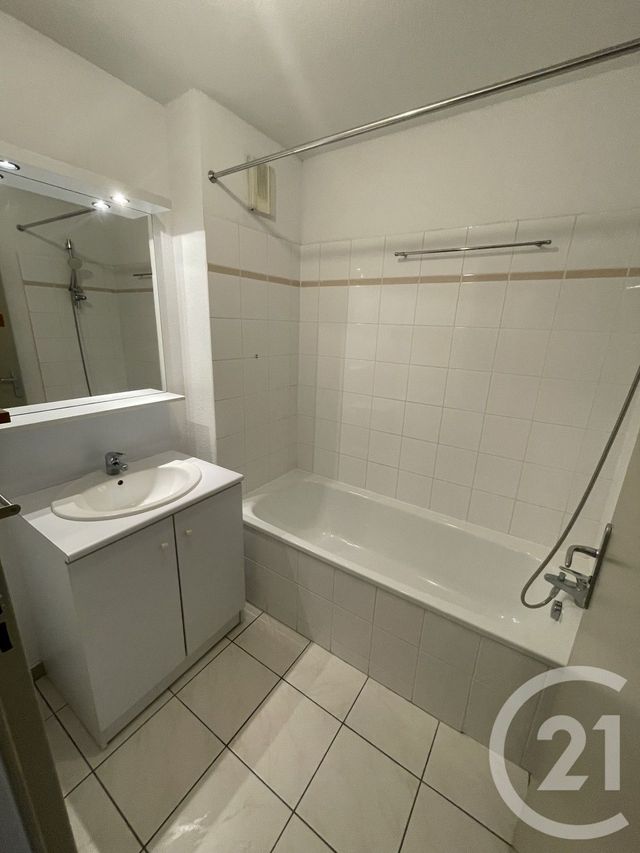 Appartement T2 à louer - 2 pièces - 47.2 m2 - BORDEAUX - 33 - AQUITAINE - Century 21 Talent Immobilier