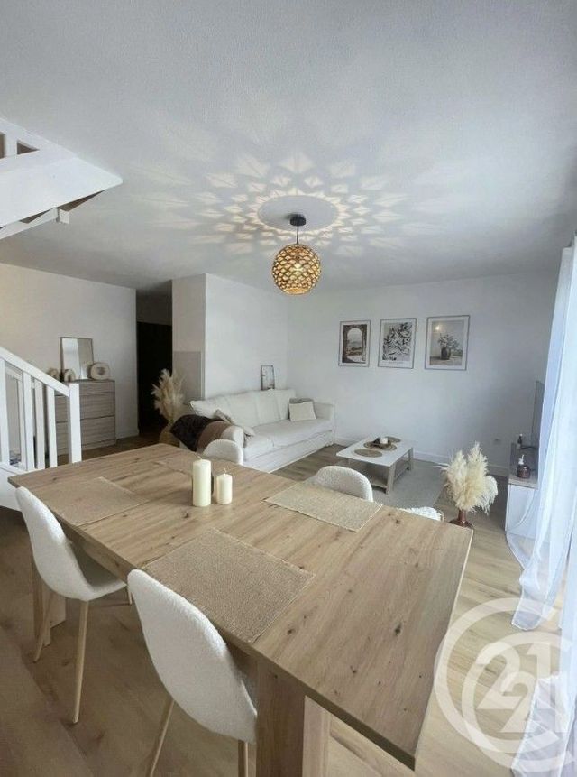 Appartement T3 à louer - 3 pièces - 72.89 m2 - VILLENAVE D ORNON - 33 - AQUITAINE - Century 21 Talent Immobilier