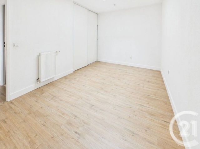 Appartement T3 à louer - 3 pièces - 72.89 m2 - VILLENAVE D ORNON - 33 - AQUITAINE - Century 21 Talent Immobilier