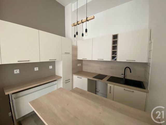 Appartement F2 à louer - 2 pièces - 43.2 m2 - BORDEAUX - 33 - AQUITAINE - Century 21 Talent Immobilier