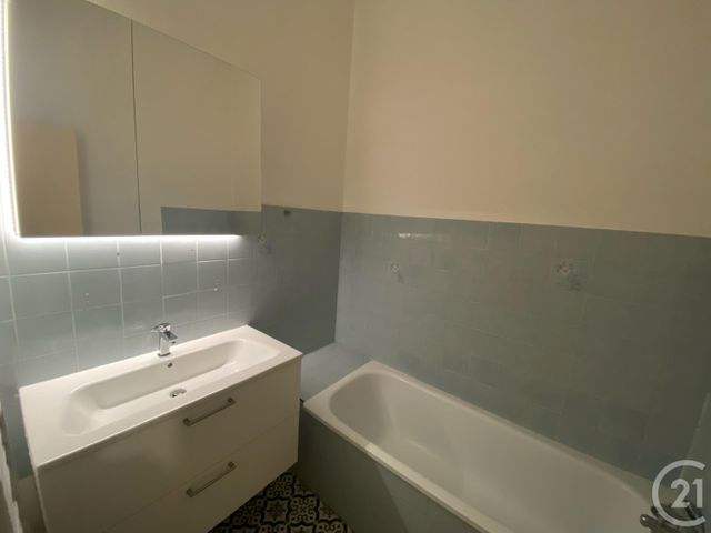 Appartement F2 à louer - 2 pièces - 43.2 m2 - BORDEAUX - 33 - AQUITAINE - Century 21 Talent Immobilier