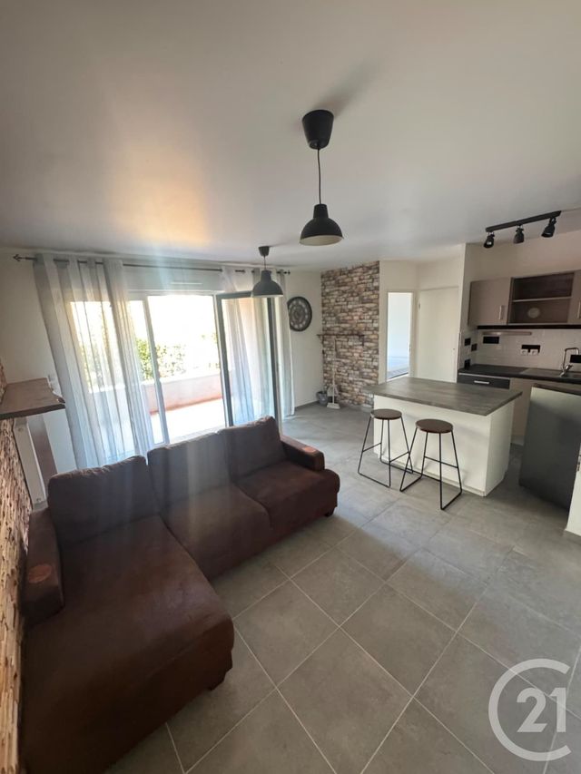 Appartement T2 à louer - 2 pièces - 42.8 m2 - VILLENAVE D ORNON - 33 - AQUITAINE - Century 21 Talent Immobilier